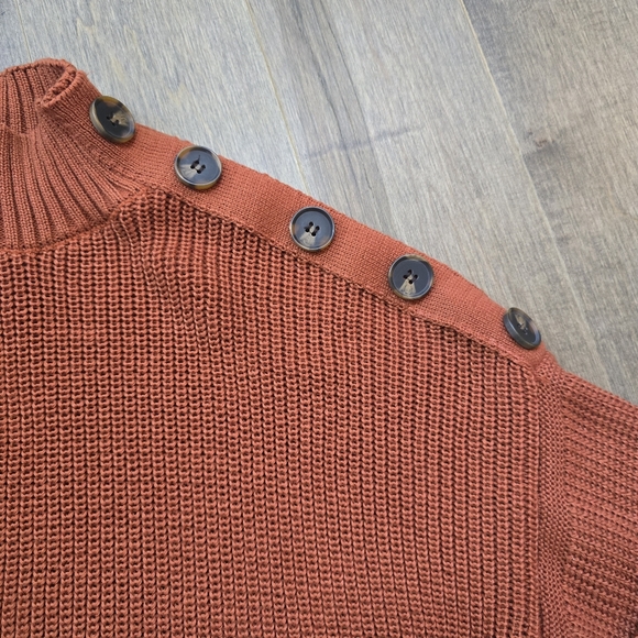 Misc Women's Sweater Size Small - Picture 3 of 8